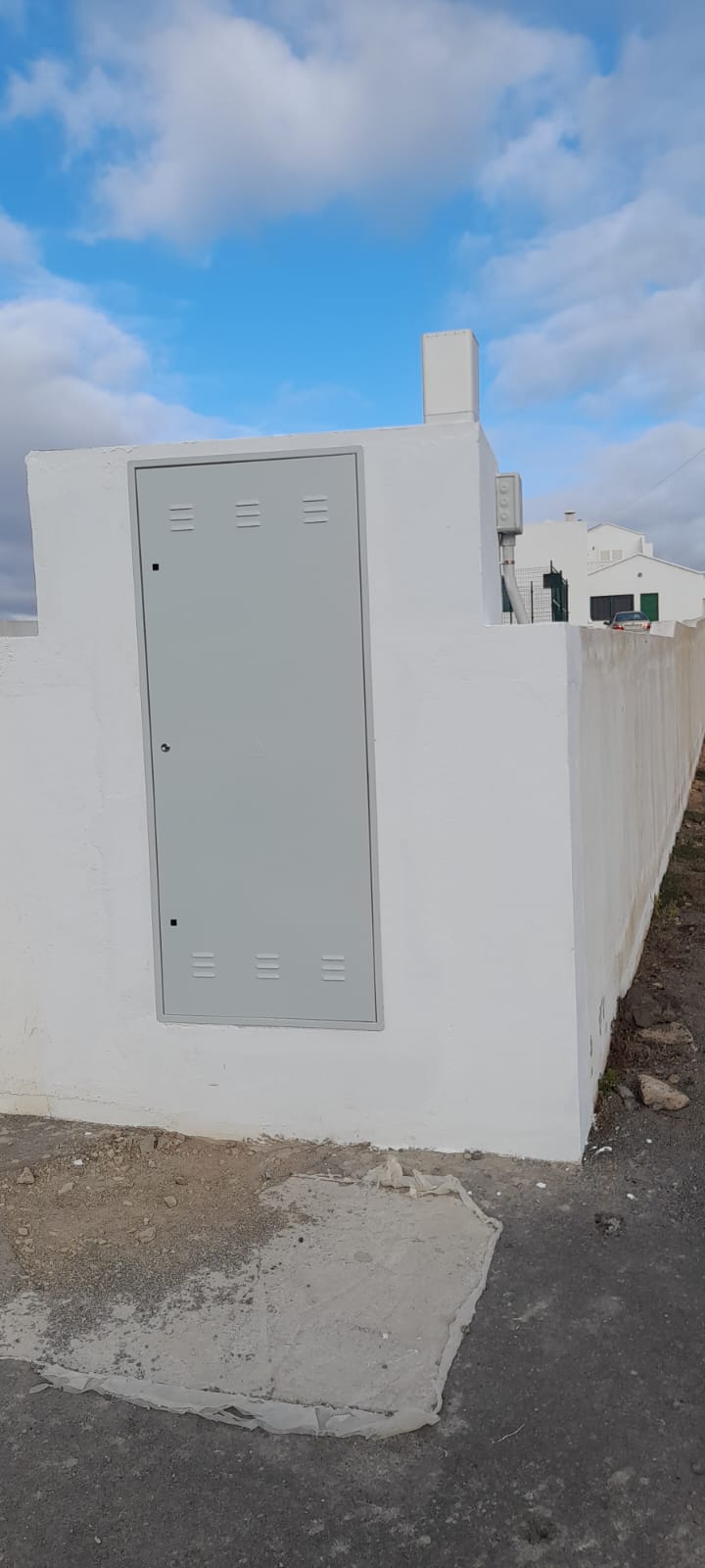 Antena de telefonía móvil en Güime