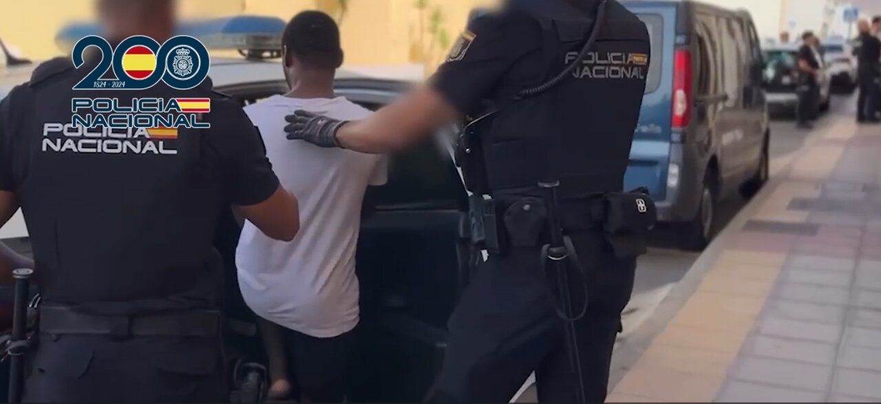 Uno de los detendos en el operativo por trata de menores